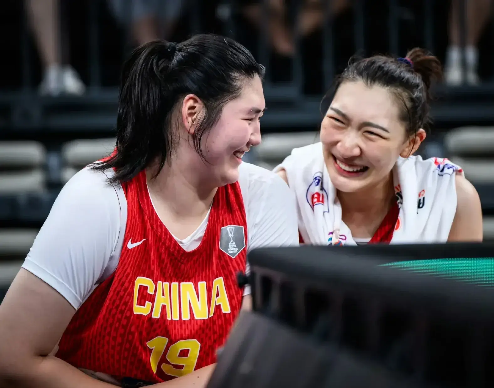 因此女篮亚, tenan, 子宇的双塔 因此女篮亚, tenan, 子宇的双塔