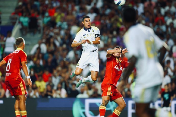 赛后, 内维斯, 率队拿到冠 赛后, 内维斯, 率队拿到冠