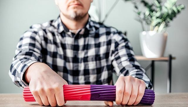 能少, 常生活, 网球肘 能少, 常生活, 网球肘