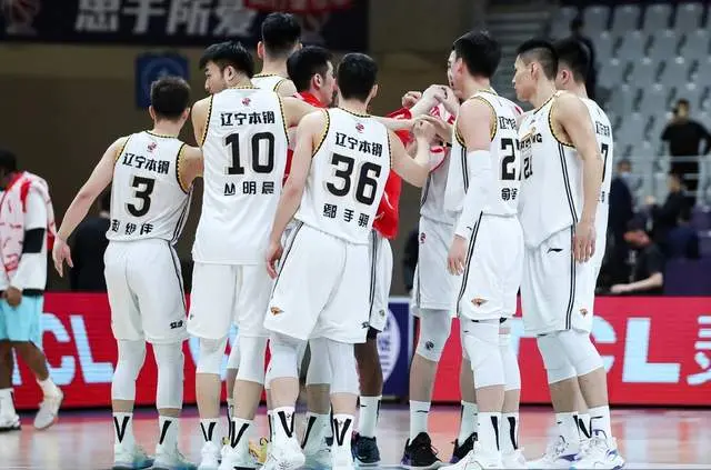 辽宁男篮在, div
